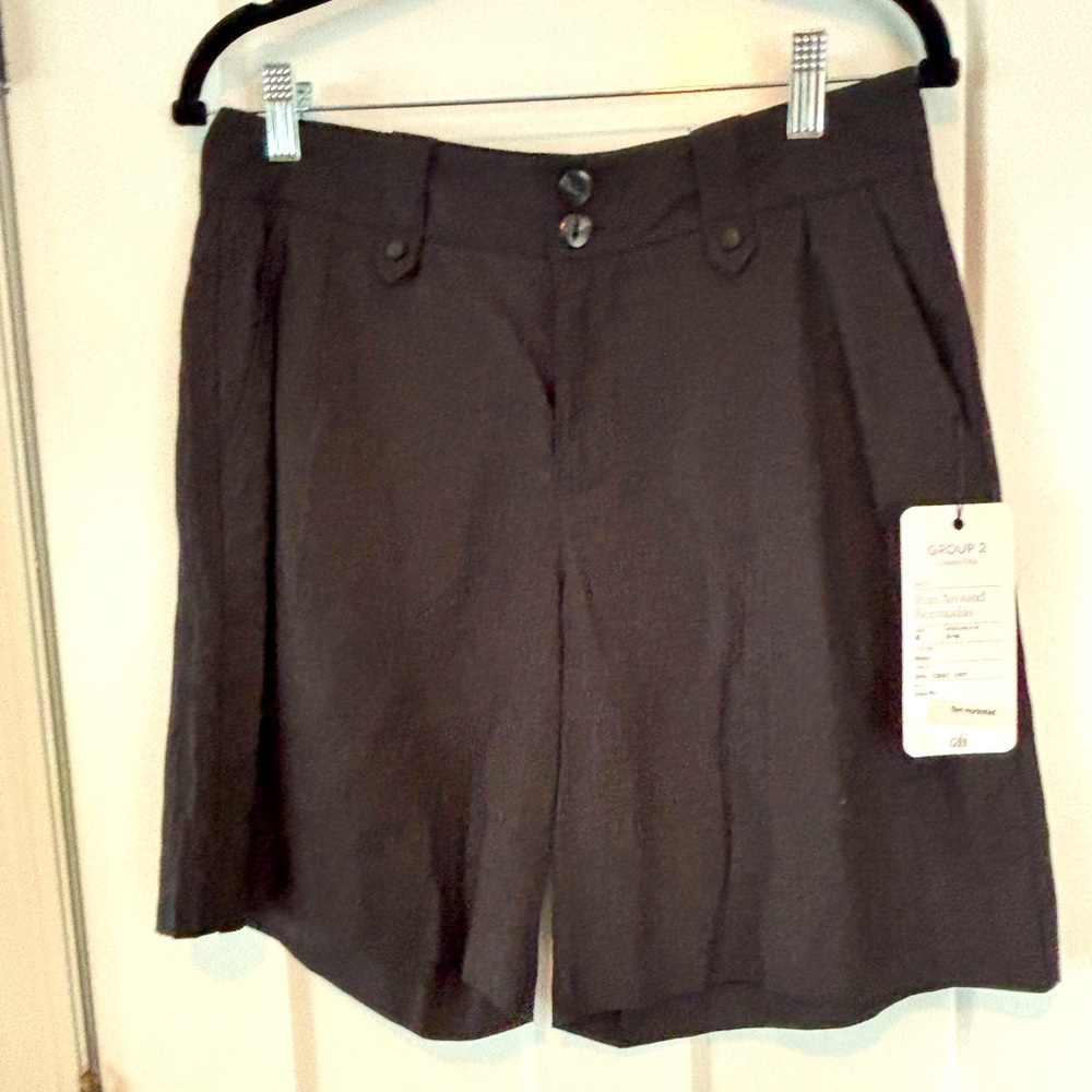 Cabi Black Linen Blend Tailored Shorts Size 4